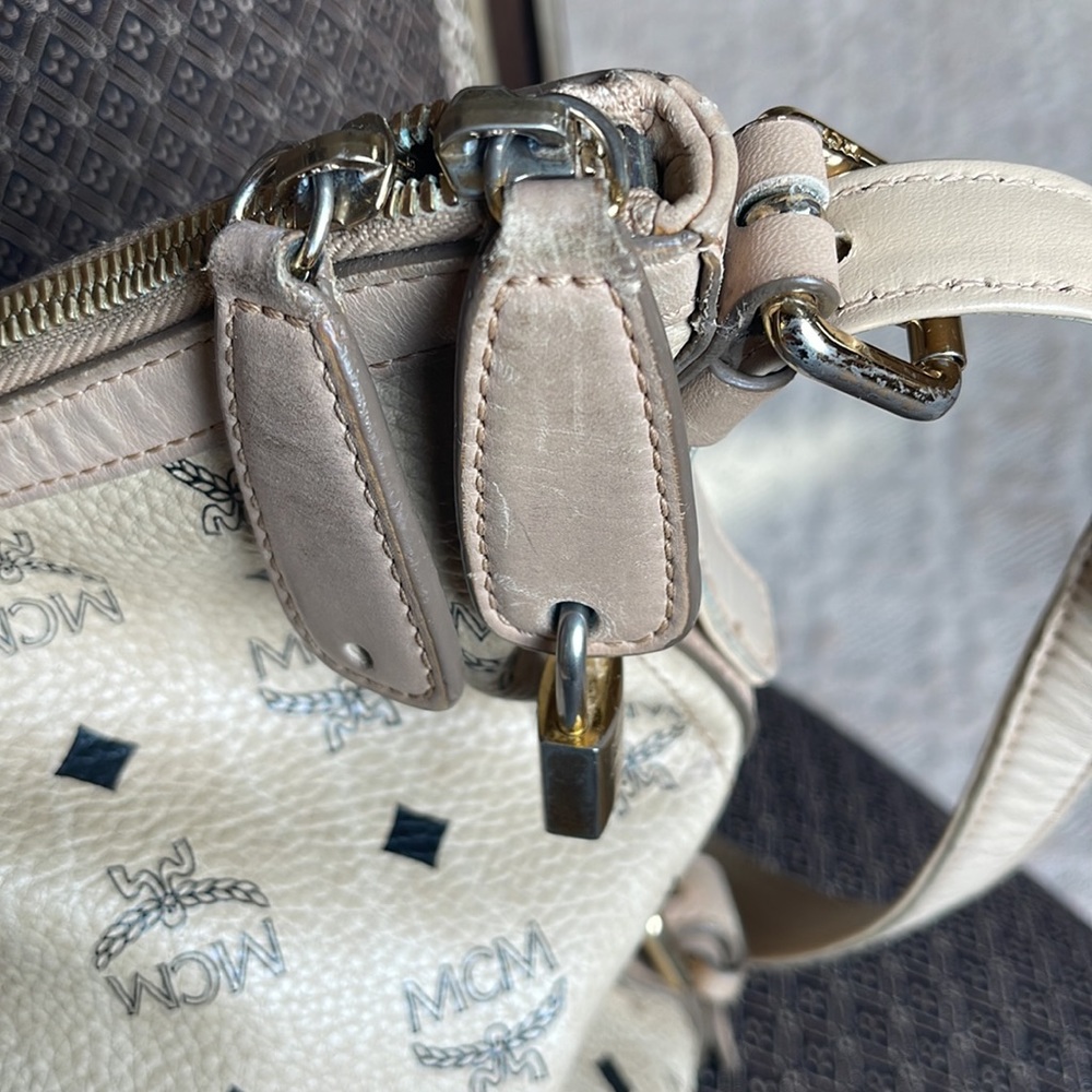 MCM BEIGE VISETOS COATED LOGO CANVAS & LEATHER HOBO SHOULDER OR CROSSBODY BAG - Picture 17 of 17